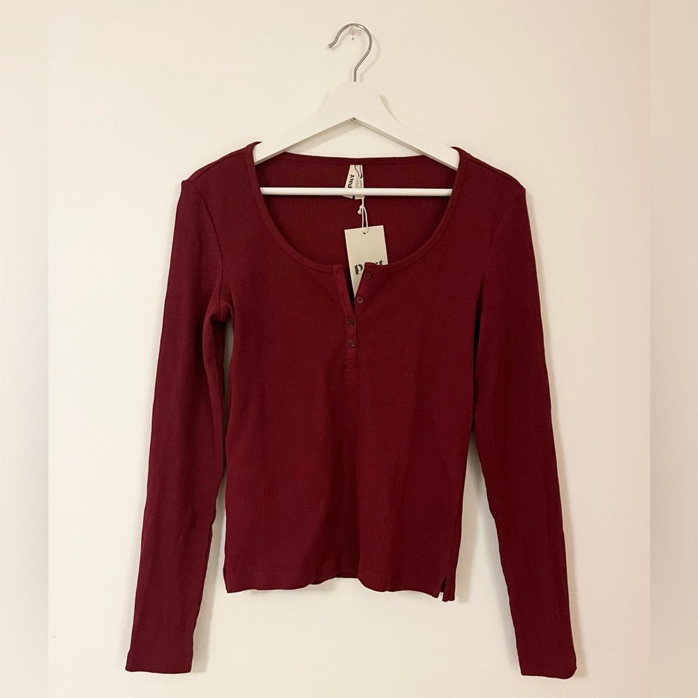 NWT PACT Ribbed Henley